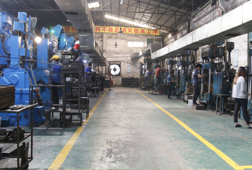 粉末冶金壓制車間 粉末冶金壓制車間